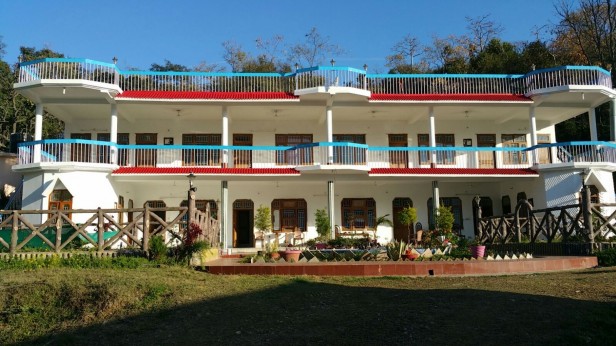 Chintpurni Village Resort