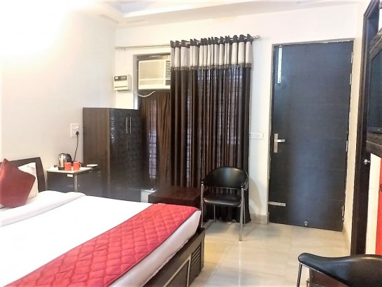 Red Sarai by Jassritha Hotels - Superior Room