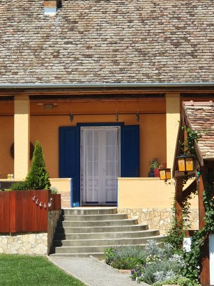 Casa Mama