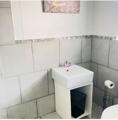 Woodpecker Guest House - Double Rooms