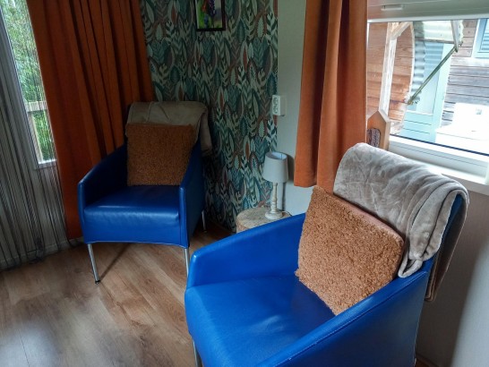 De Warrewein - Pipowagen met hottub en sauna
