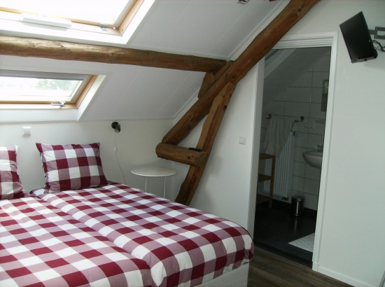 Bed op de Reth - De Rode Kamer