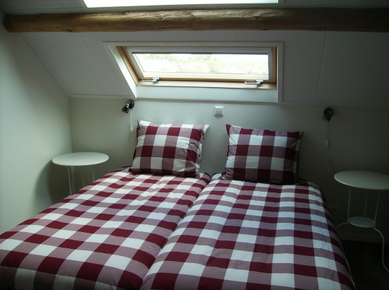 Bed op de Reth - De Rode Kamer